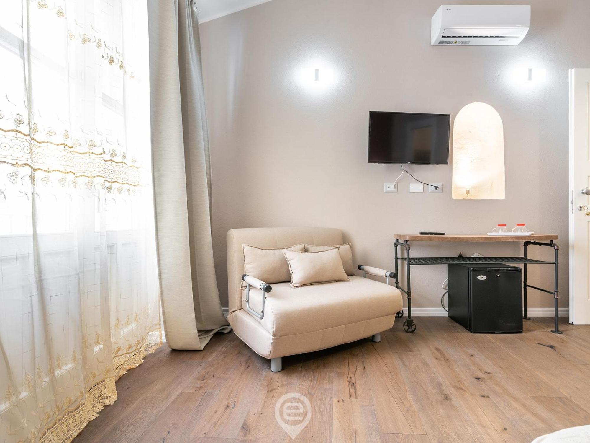 Promenade Boutique Rooms - City Centre กาญารี ภายนอก รูปภาพ